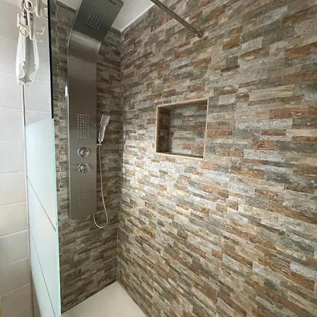 Lägenhet Blanda House *